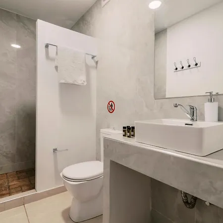 酒店 Bamboo - Adults Only 伊利索斯