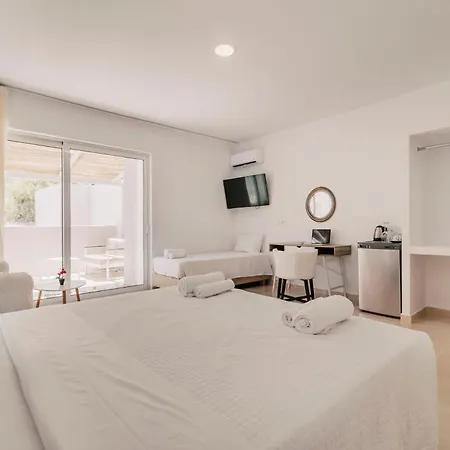 Bamboo - Adults Only 伊利索斯