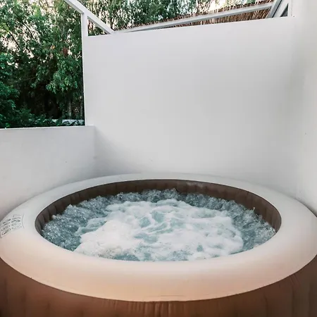 Bamboo Suites Hotel - Adults Only Hotel