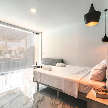 Bamboo - Adults Only 4* إياليسوس