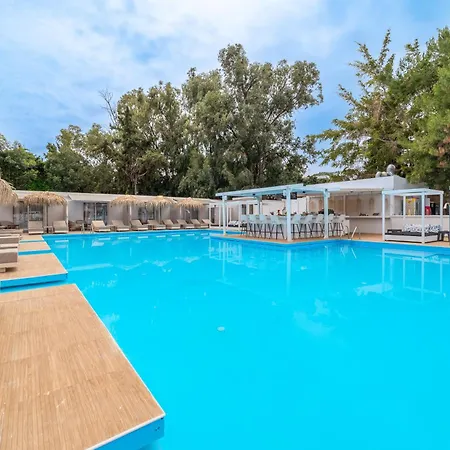 Bamboo - Adults Only 4*