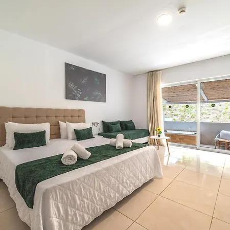 Bamboo - Adults Only Ialisos