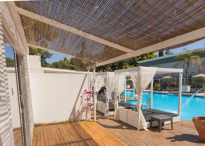 Bamboo - Adults Only Hotel