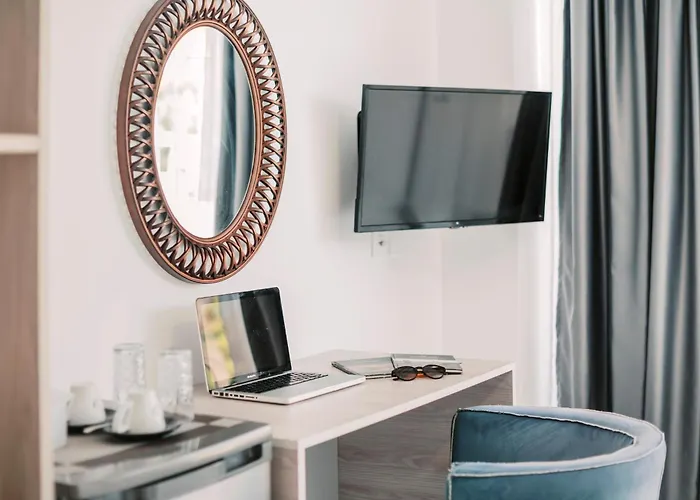 Bamboo - Adults Only Ialisos